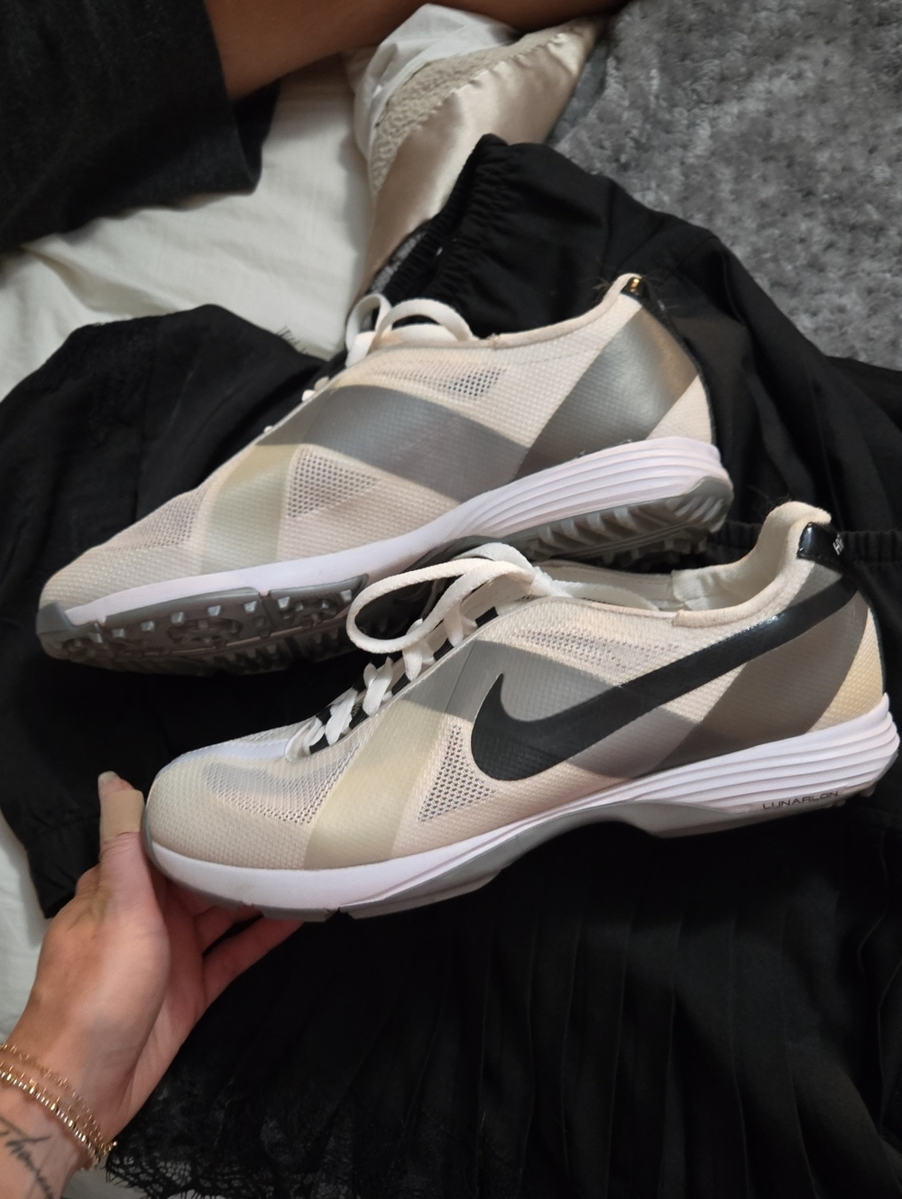 Nike Womens Lunarlon Hyperfuse Golf Shoea